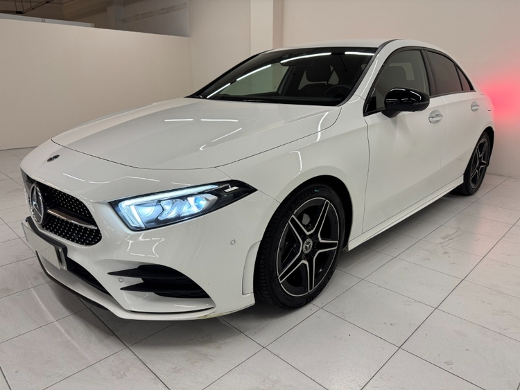 Mercedes-Benz Clase A Sedán A180 foto miniatura