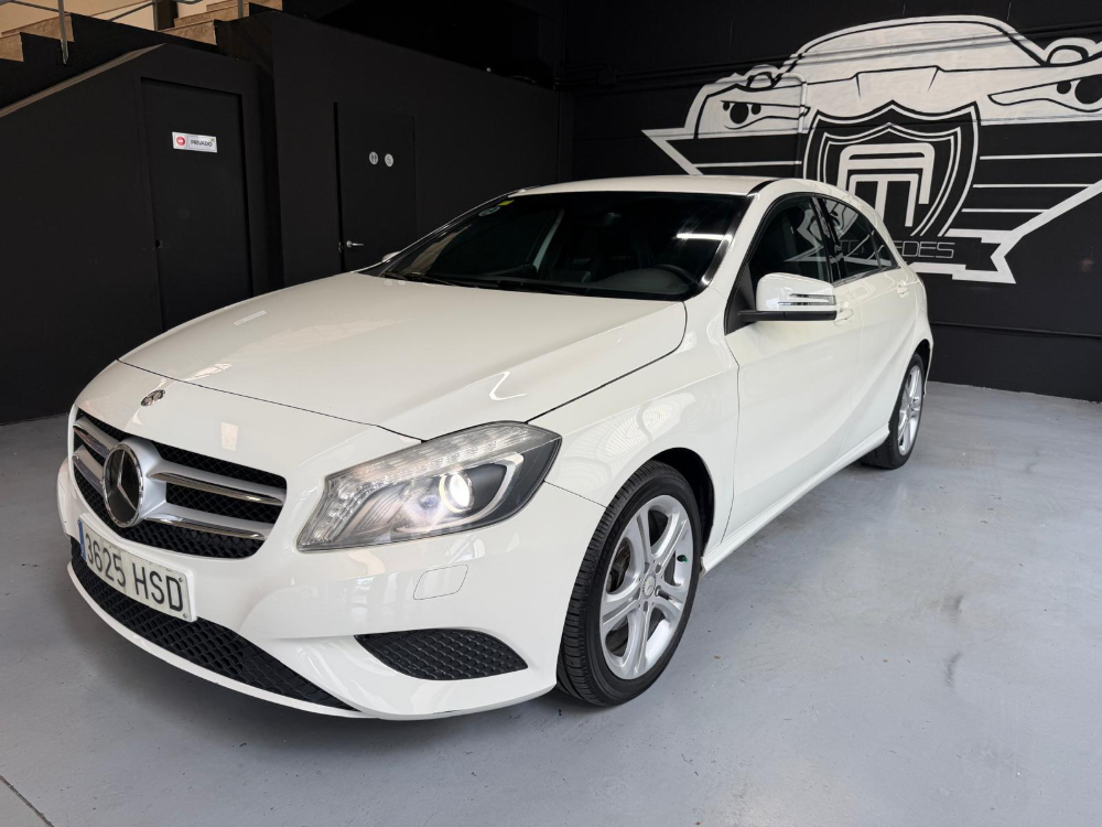 Mercedes-Benz Clase A A 180 CDI BlueEfficiency (176.000) foto miniatura
