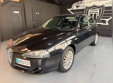 Alfa Romeo - 147