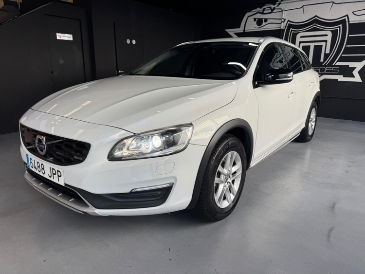 Volvo V60 Cross Country Kinetic foto miniatura
