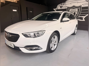 Opel - Insignia Sports Tourer